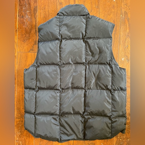 Lands' End Unisex Black Quilted Snap Front Down Fill Puffer Vest-Large - Picture 9 of 11